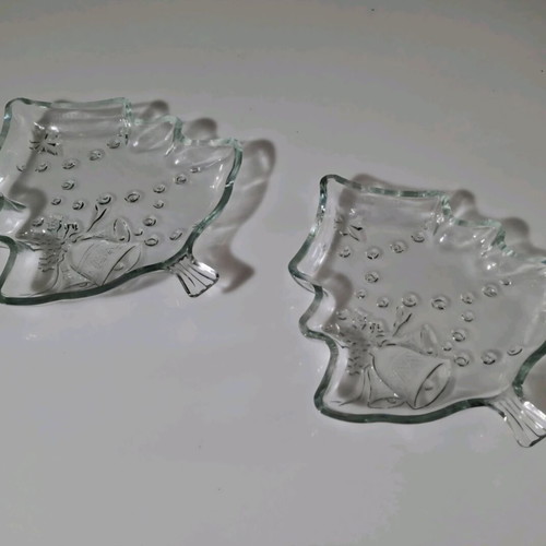 Christmas tree platter decoration new, set of 2 plates