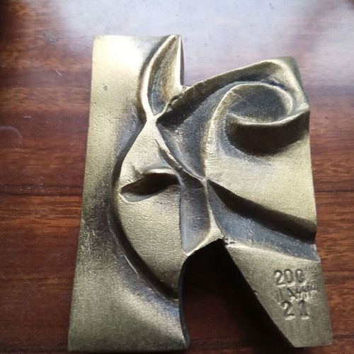 Bronze sculpture new 9x6.5 numbered