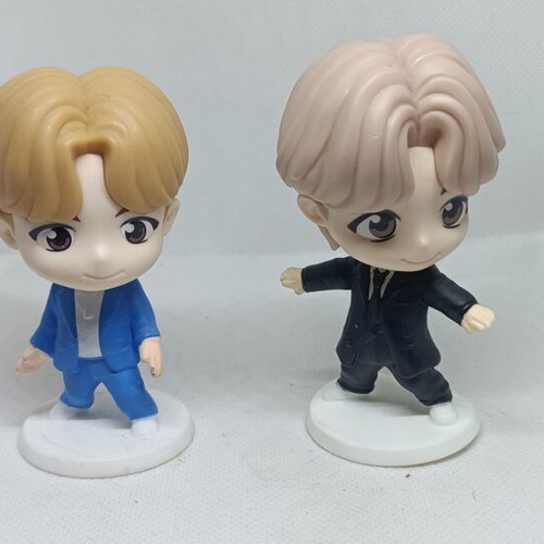BTS TinyTAN McDonald's Happy Meal figures set of 2, like new