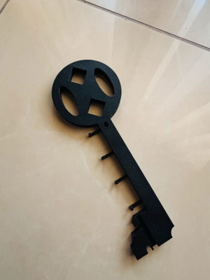 Wall mount key holder for four keys, plastic