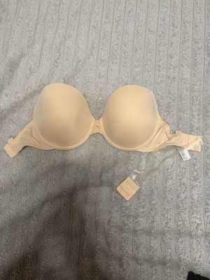 Yamaha 80d bra like new with silicone back, beige