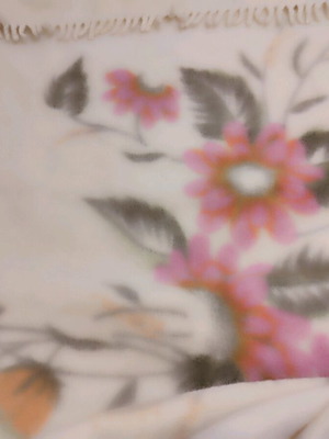 Blanket 100% pure virgin wool 2x2.30 ecru with flowers new