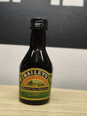 Baileys Original Irish Cream Miniature vintage, like new
