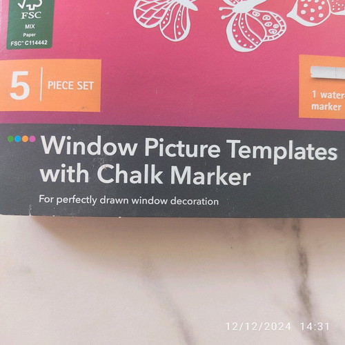 Stencil kit for window painting new with chalk marker
