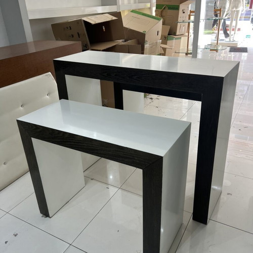 Display tables like new for store or home use