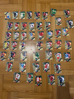 International Star football cards like new, set of 48