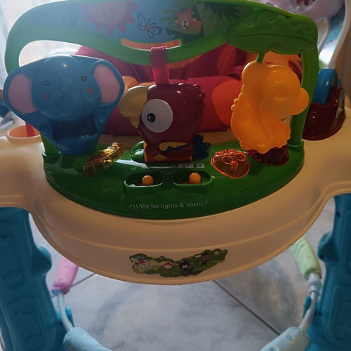 Baby walker with animals and music like new