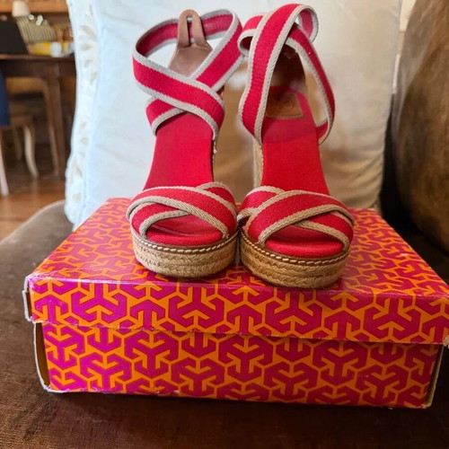 Tory Burch red and beige platform sandals like new, size 39.5