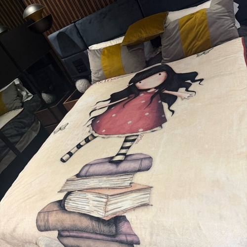 Sandoro bed cover like new 169x200
