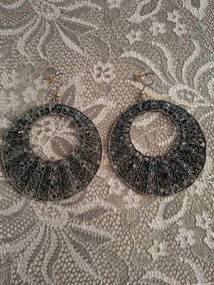 Hoop earrings used with black rhinestones, metal