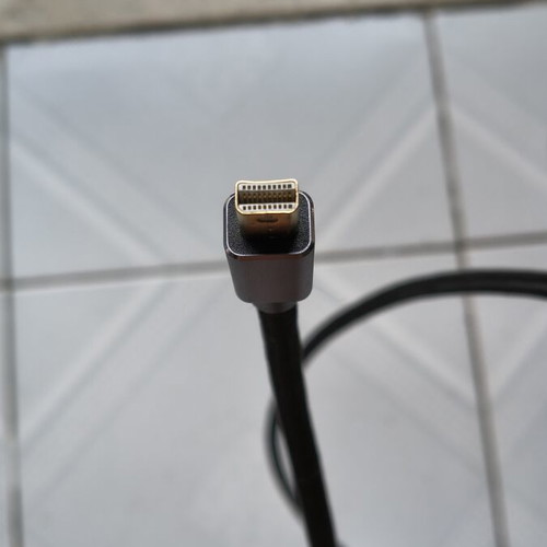DeLock Mini DisplayPort to DisplayPort Cable 8K UHD 1 Meter like new