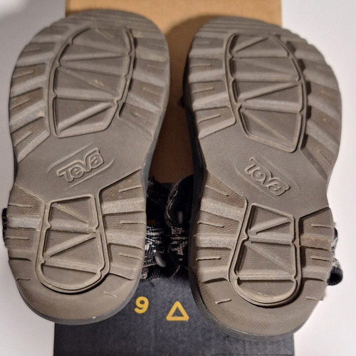 Teva kids sandals size 24/25, black