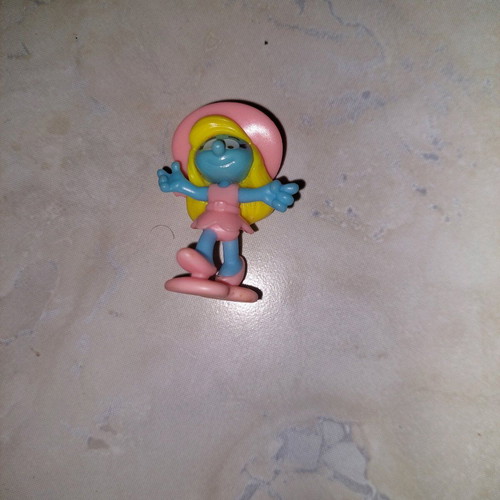 Smurfette figure like new