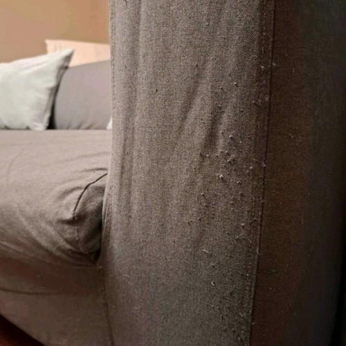 3θέσιος καναπές Ikea Klippan μεταχειρισμένος με ελαφριές φθορές