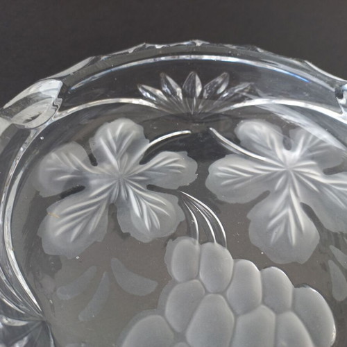 Set of 2 vintage glass ashtrays like new
