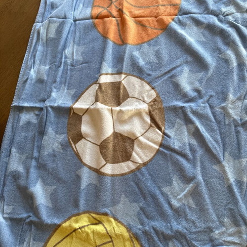 Children's beach towel like new