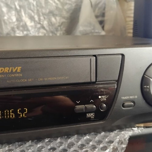 Panasonic NV-SD220 VCR with Super Drive mechanism