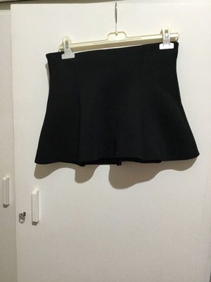 Skirt flared black size medium like new
