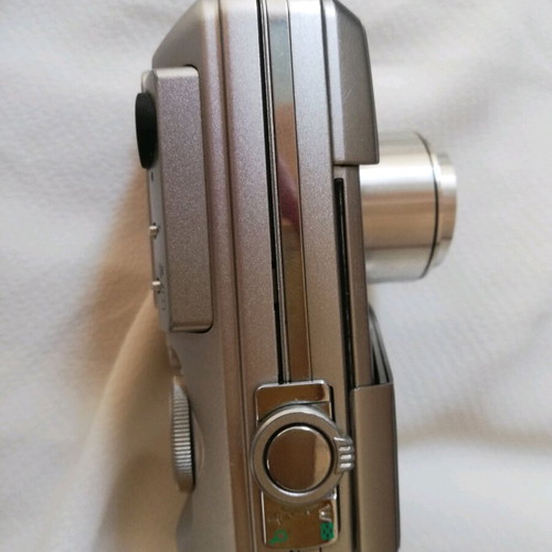 Olympus Camedia C-50 Zoom digital camera