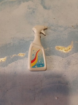 Miniature cleaning spray like new