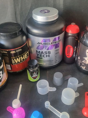 Πακέτο κουτιά από πρωτεΐνη γυμναστηρίου μεταχειρισμένα, άδεια για διακόσμηση