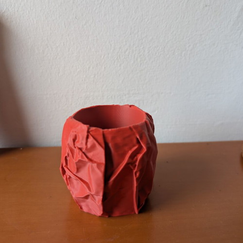 3D Printed Crumpled Paper Shaped Flower Pot 6cm like new