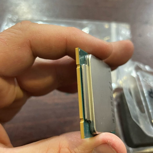 Intel Core i7-5820K 3.30GHz 6-Core 12-Thread CPU used, LGA2011-3