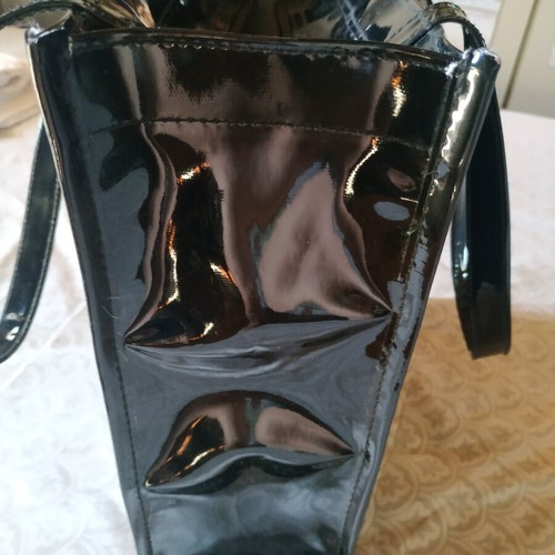 Medium black handbag