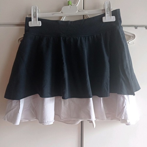 Esti skirt slightly used, white black, size M 38 10
