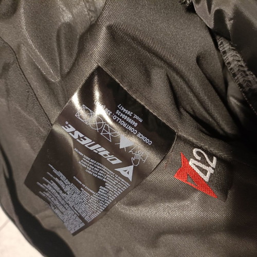 Dainese women's jacket like new with protectors, size 42