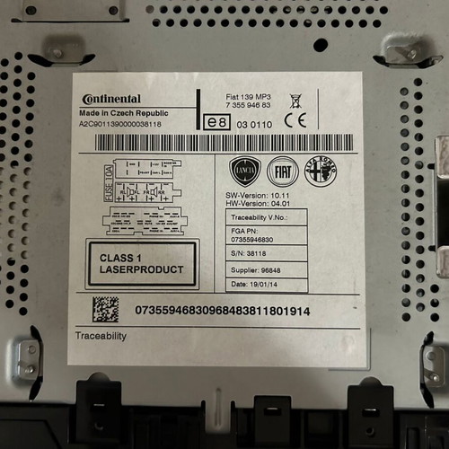 Continental Fiat 139 MP3 car radio used