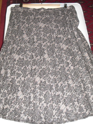 Πλισέ μάλλινη φούστα μέγεθος XL σαν καινούργια