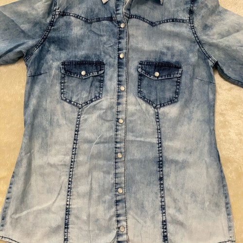 Women's denim style shirt like new, size M