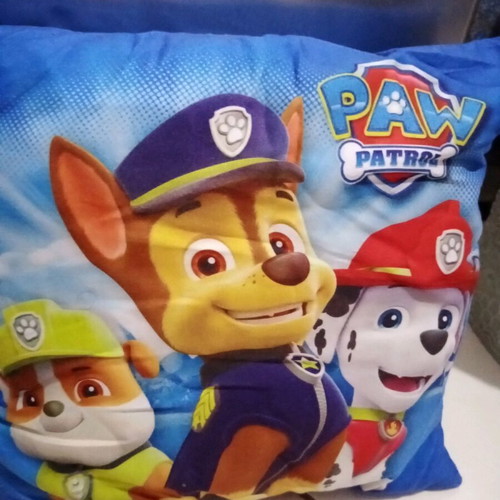 Stuffed toys like new, set of 5 with pillows and figures