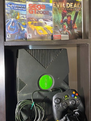 Xbox original μεταχειρισμένο πακέτο με παιχνίδια Quantum Redshift, Sega GT2002, Evil Dead Regeneration