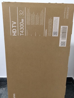 Samsung 32" Smart TV HD Ready 32T4302A new
