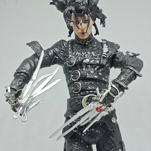 Edward Scissorhands collectible figure 18cm like new