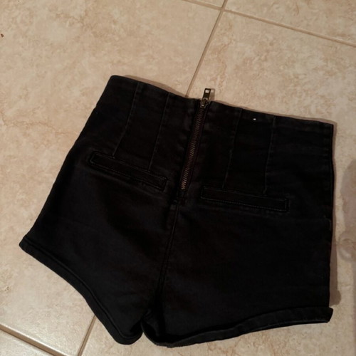 Tally Weill denim shorts used, size 32