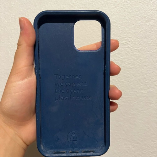 4ocean iPhone 12/12 Pro case used
