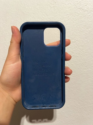 4ocean iPhone 12/12 Pro case used