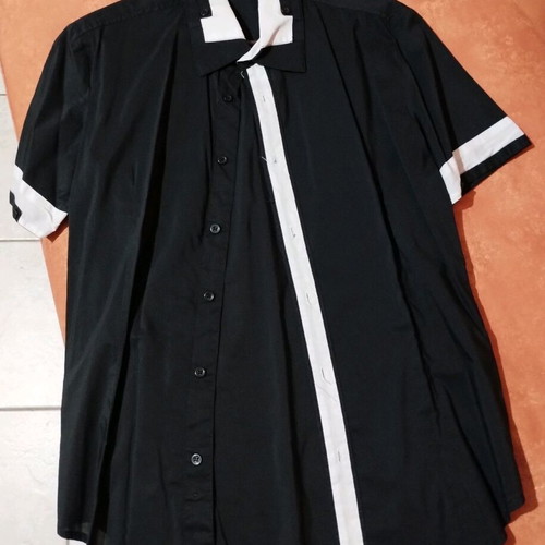 Shirt Small black and white, like new