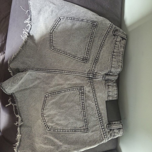Kiabi Short Summer Denim Pants like new, size 38, black with strass
