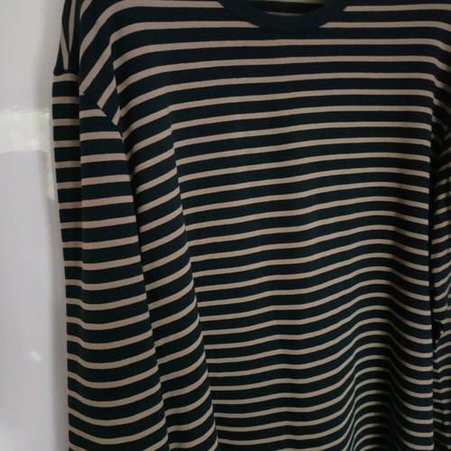 T-shirt Hugo Boss medium long sleeve like new, black and beige