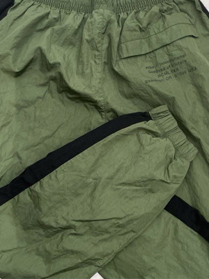 Nike Swoosh tracksuit like new, size L, green