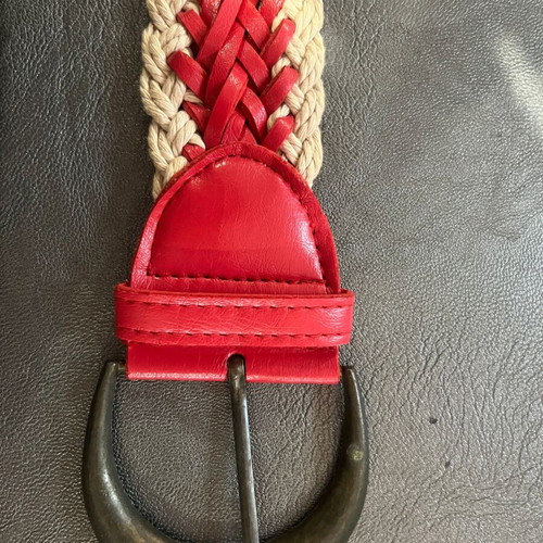 Knitted belt like new, ecru cotton with red synthetic leather and bronze buckle