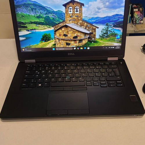 Dell Latitude 5470 14inch i5 laptop like new, 8GB RAM, 256GB SSD, Windows 11 Pro