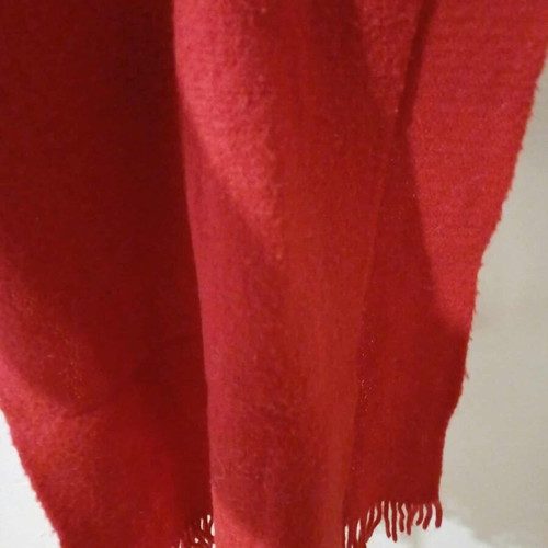 Red scarf like new, warm