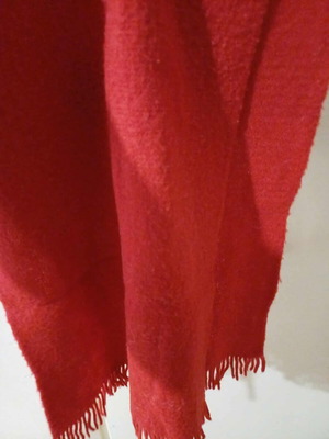 Red scarf like new, warm