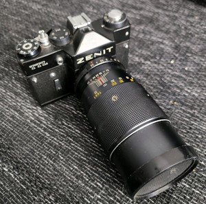 Zenit TTL + φακός 200mm