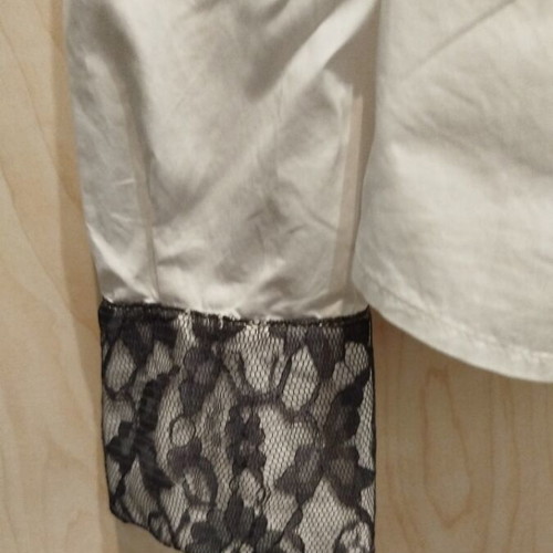 Tuzzi women's white shirt with grey lace small-medium, like new